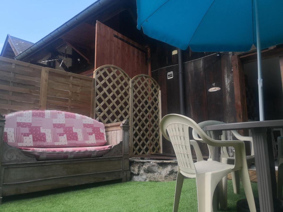 L'Oree Des Bornes-Appartement Avec Piscine Évires Eksteriør bilde